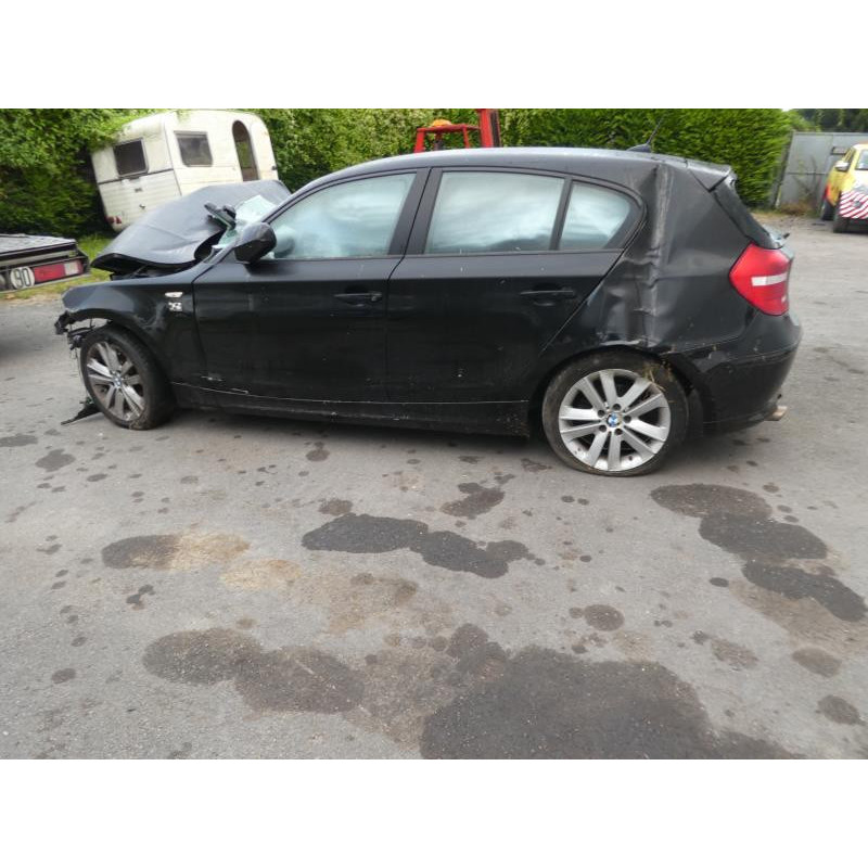 Feu arriere stop central BMW SERIE 1 E87 Photo n°9