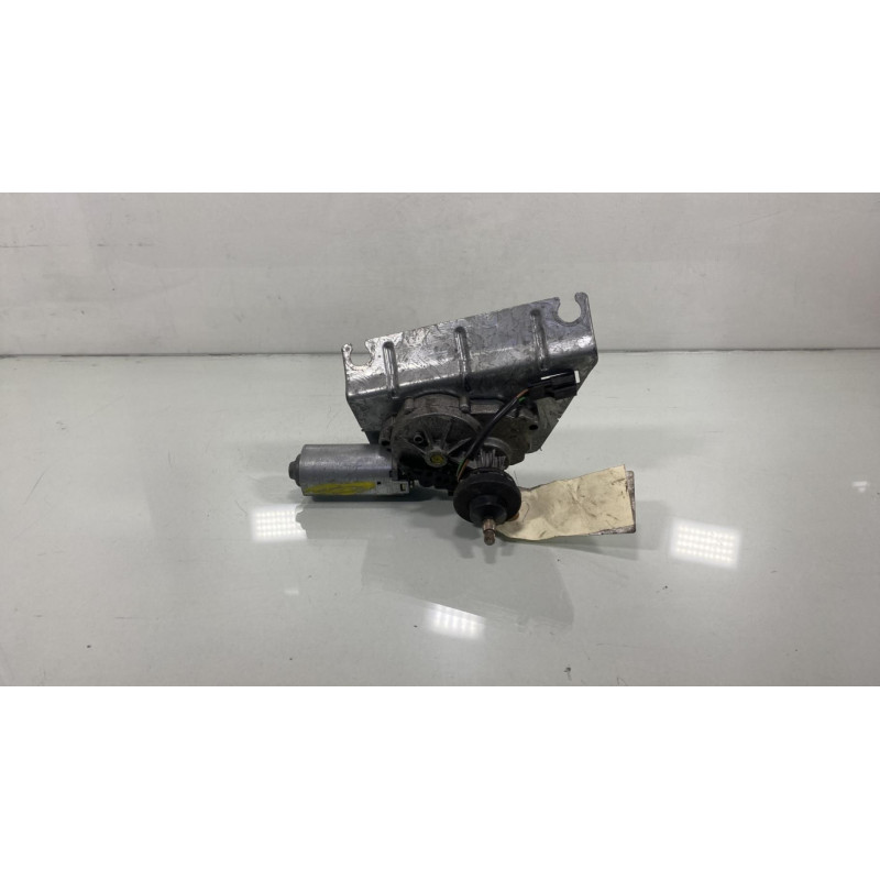 Moteur essuie glace arriere MITSUBISHI SPACE STAR 2 Photo n°3