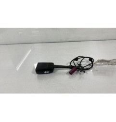 Attache ceinture avant droit FORD MONDEO 3
