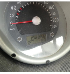 Etrier avant droit (freinage) VOLKSWAGEN POLO 3