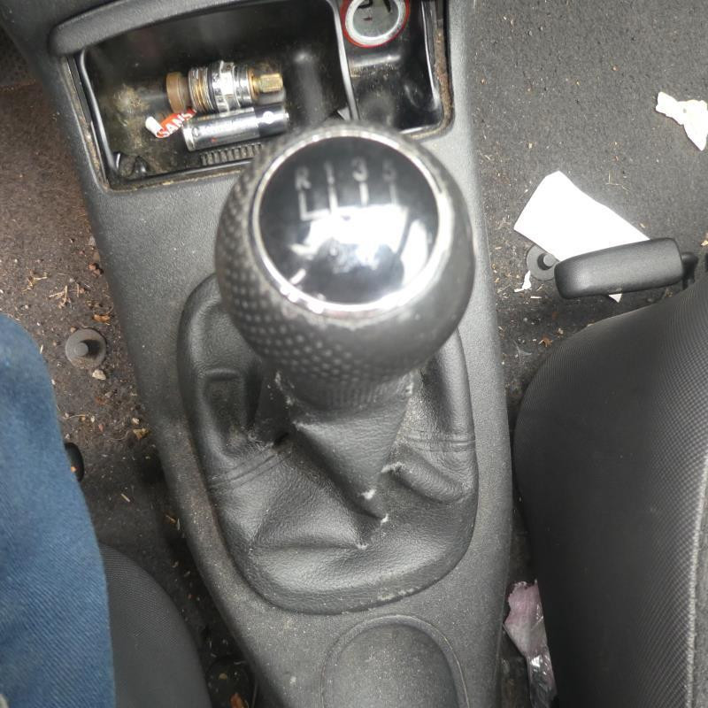 Etrier avant droit (freinage) VOLKSWAGEN POLO 3 Photo n°10