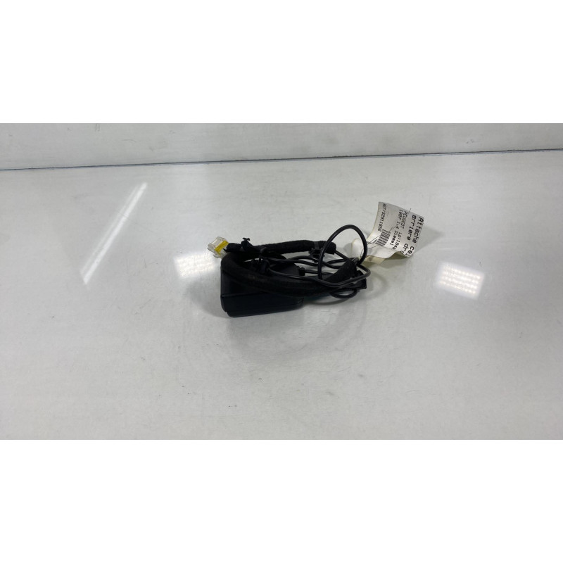 Attache ceinture arriere droit PEUGEOT 1007 Photo n°3