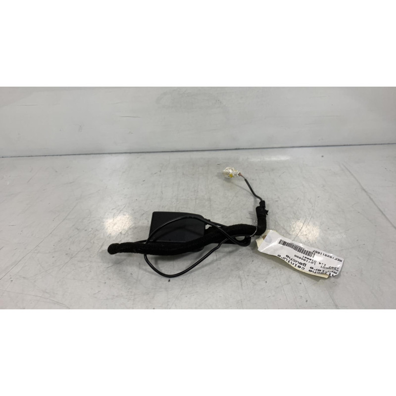 Attache ceinture arriere gauche PEUGEOT 1007 Photo n°1