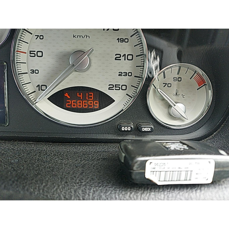 Poignee porte arriere gauche PEUGEOT 607 Photo n°10
