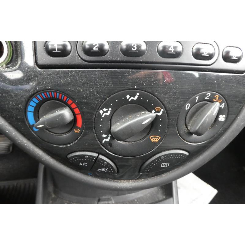 Interrupteur de leve vitre avant gauche FORD FOCUS 1 Photo n°5