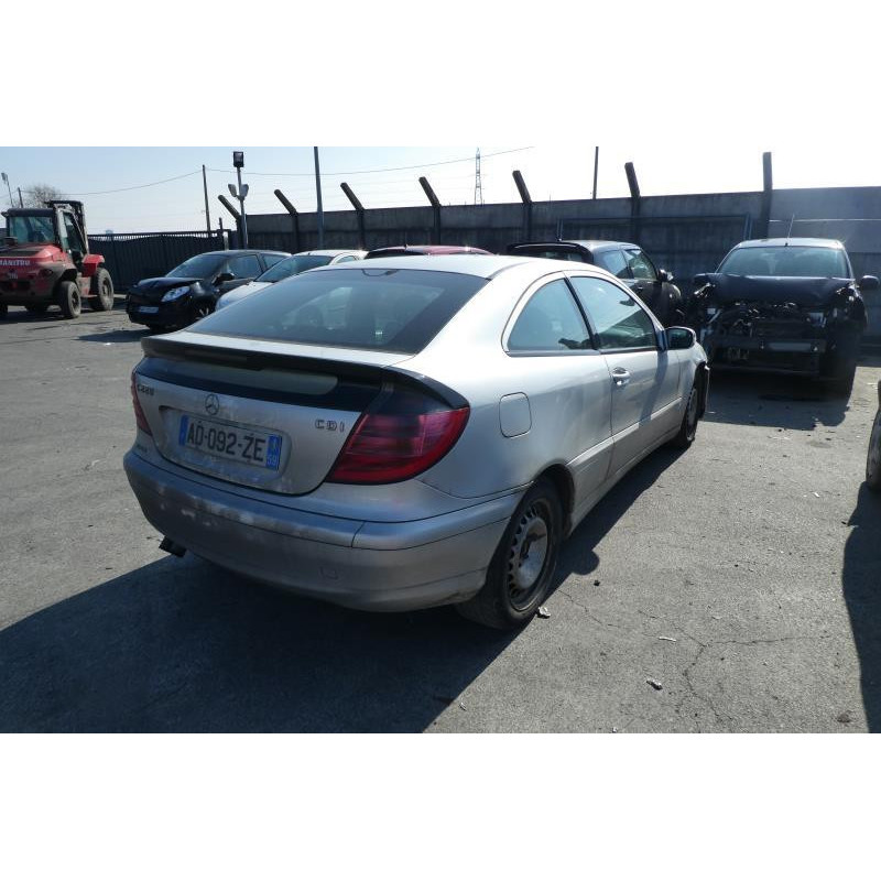 Porte avant droit MERCEDES CLASSE C 203 COUPE SPORT Photo n°13