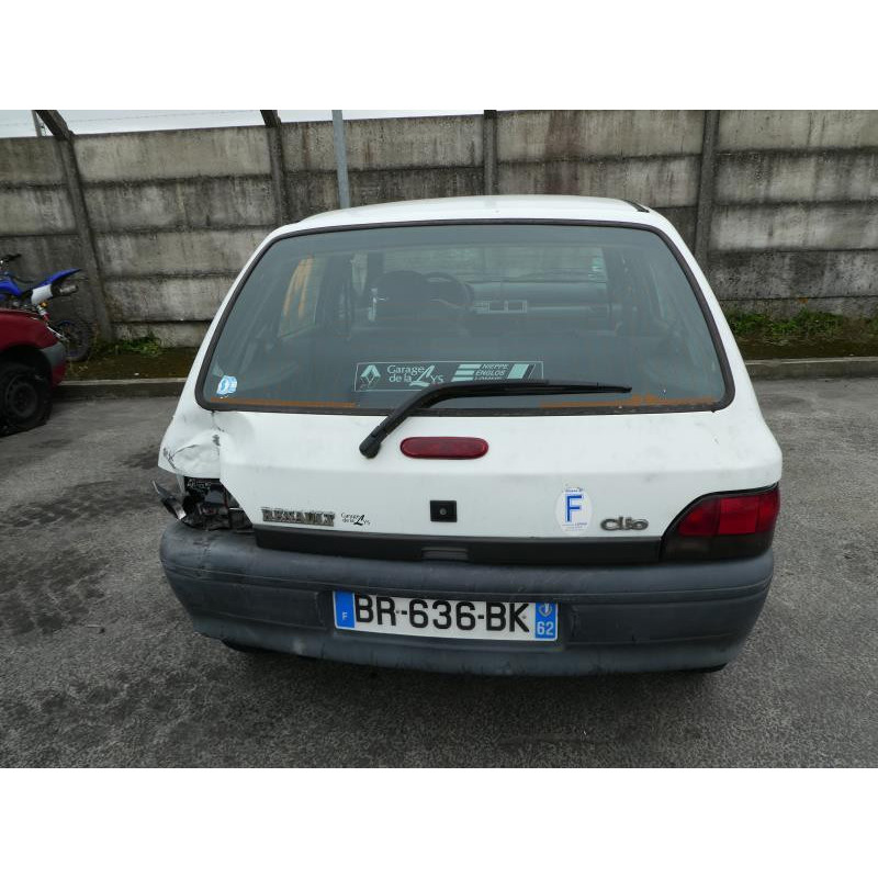 Pompe lave glace avant RENAULT CLIO 1 Photo n°14