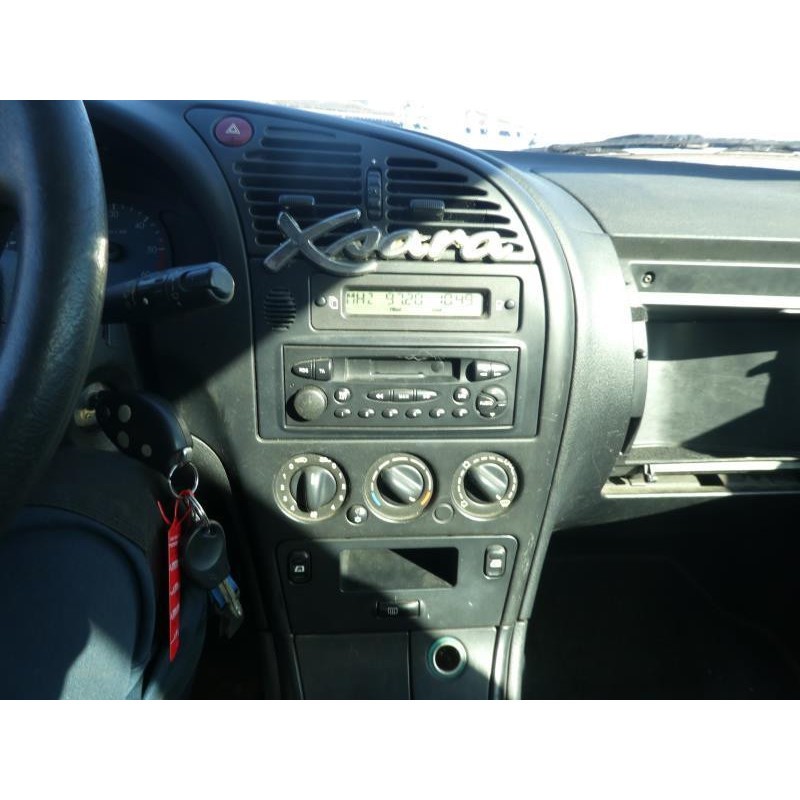 Serrure avant droit CITROEN XSARA Photo n°10
