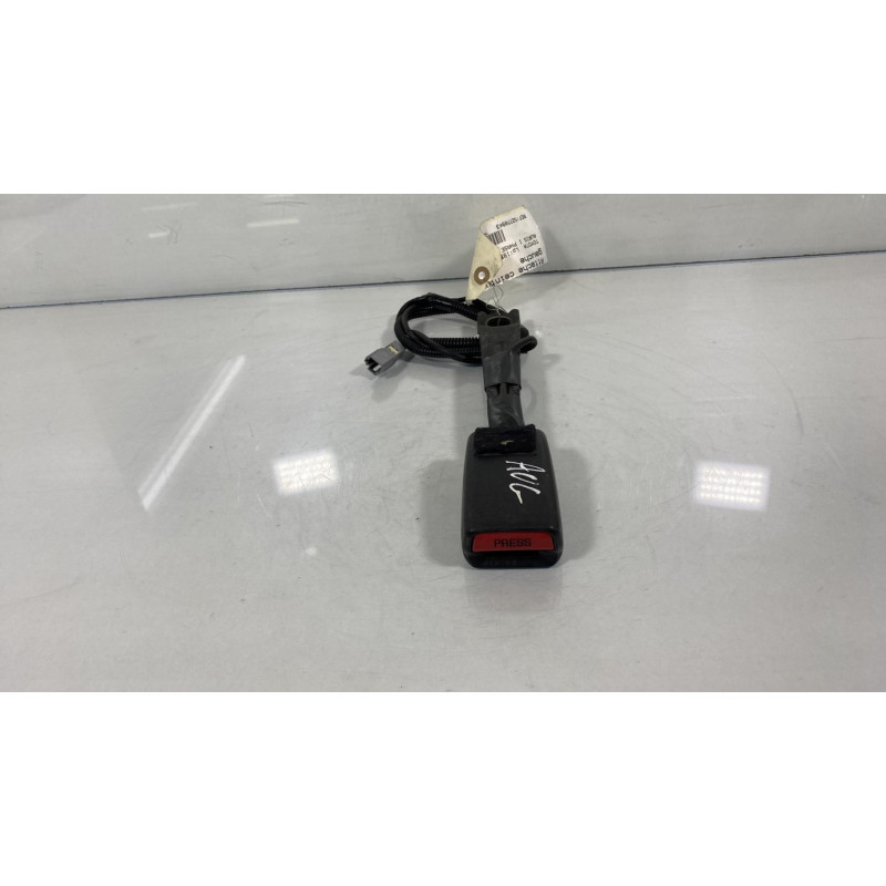 Attache ceinture avant gauche TOYOTA AURIS 1 Photo n°3