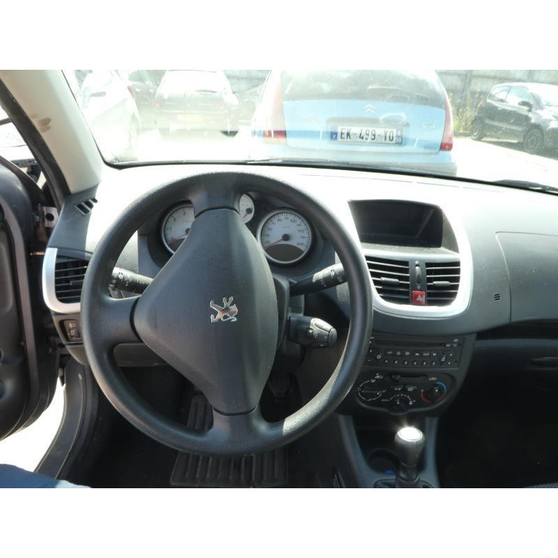 Poignee porte avant gauche PEUGEOT 206+ Photo n°10
