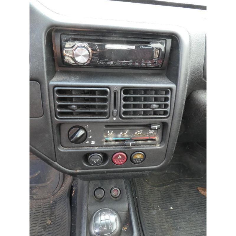 Pompe de direction PEUGEOT 106 Photo n°8