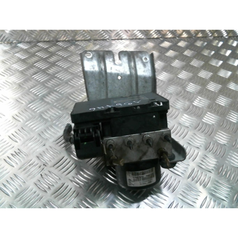 Bloc ABS (freins anti-blocage) VOLVO S 60 1 Photo n°4