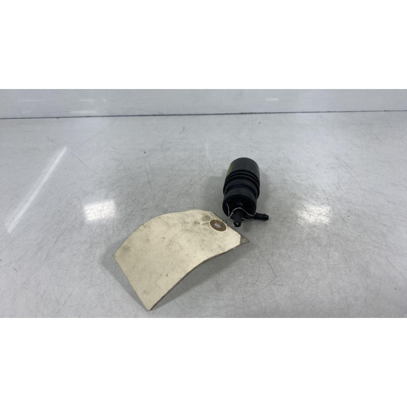 Pompe lave glace avant SUZUKI SWIFT 4 Photo n°3
