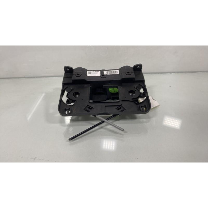 Commande chauffage OPEL KARL Photo n°1