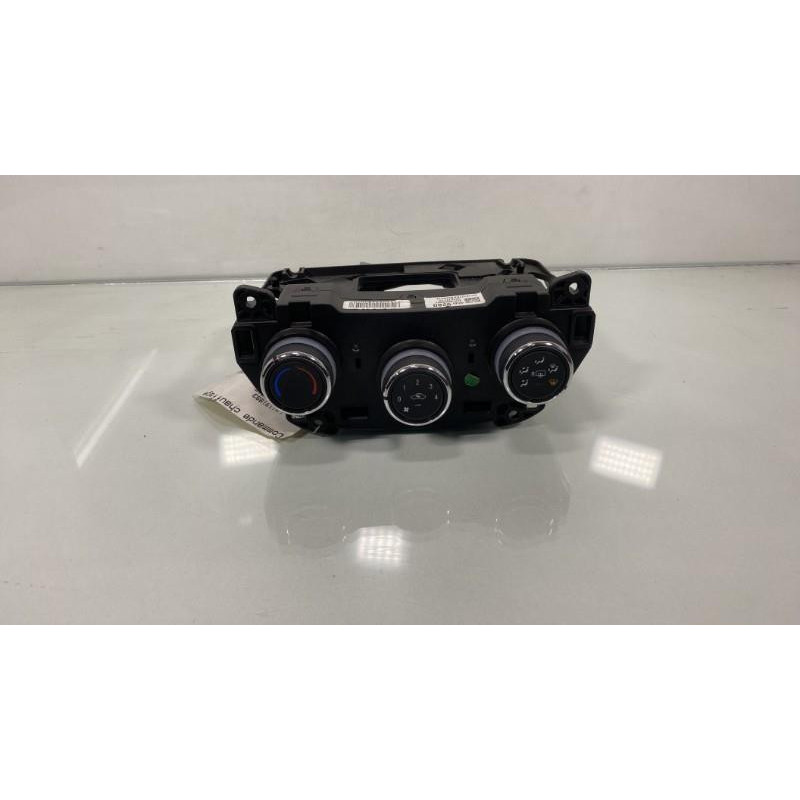 Commande chauffage OPEL KARL Photo n°2