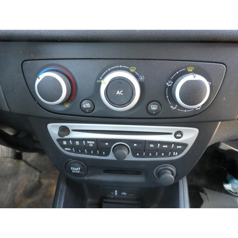 Serrure arriere droit RENAULT MEGANE 3 Photo n°8