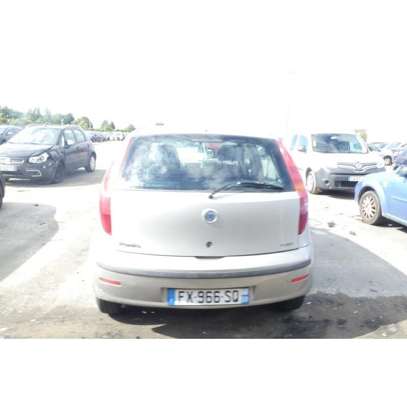 Aile avant gauche FIAT PUNTO 2 Photo n°12