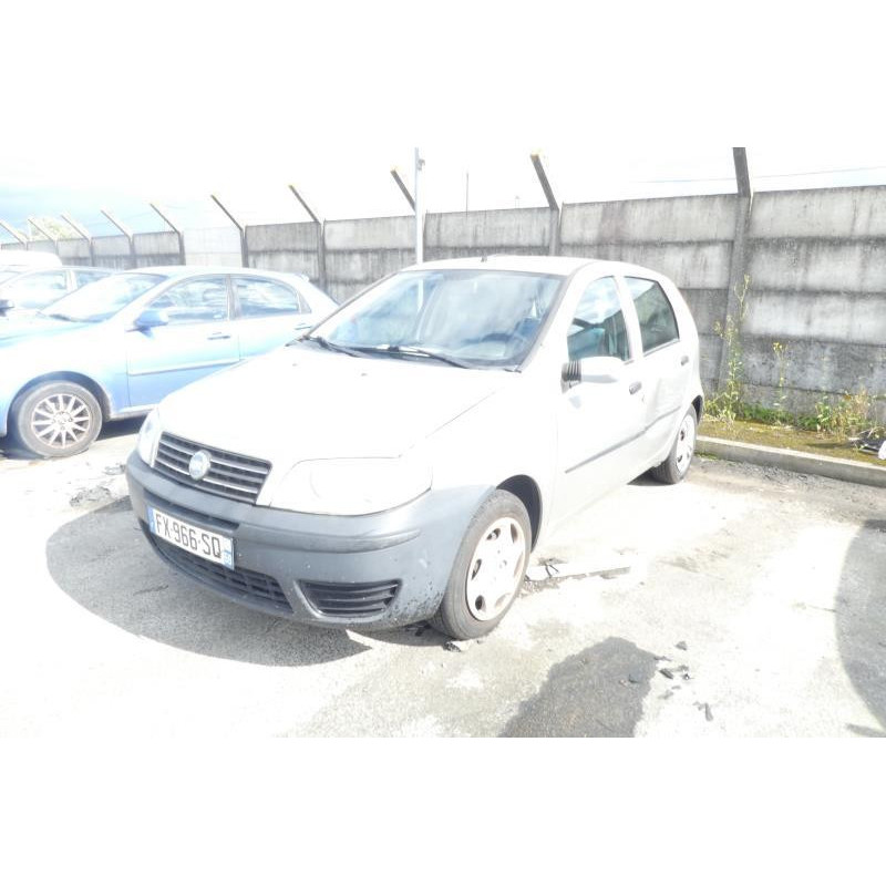 Aile avant gauche FIAT PUNTO 2 Photo n°13