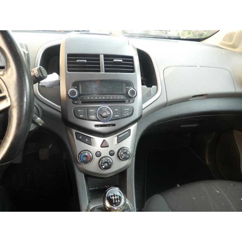 Attache ceinture avant gauche CHEVROLET AVEO 2 Photo n°12