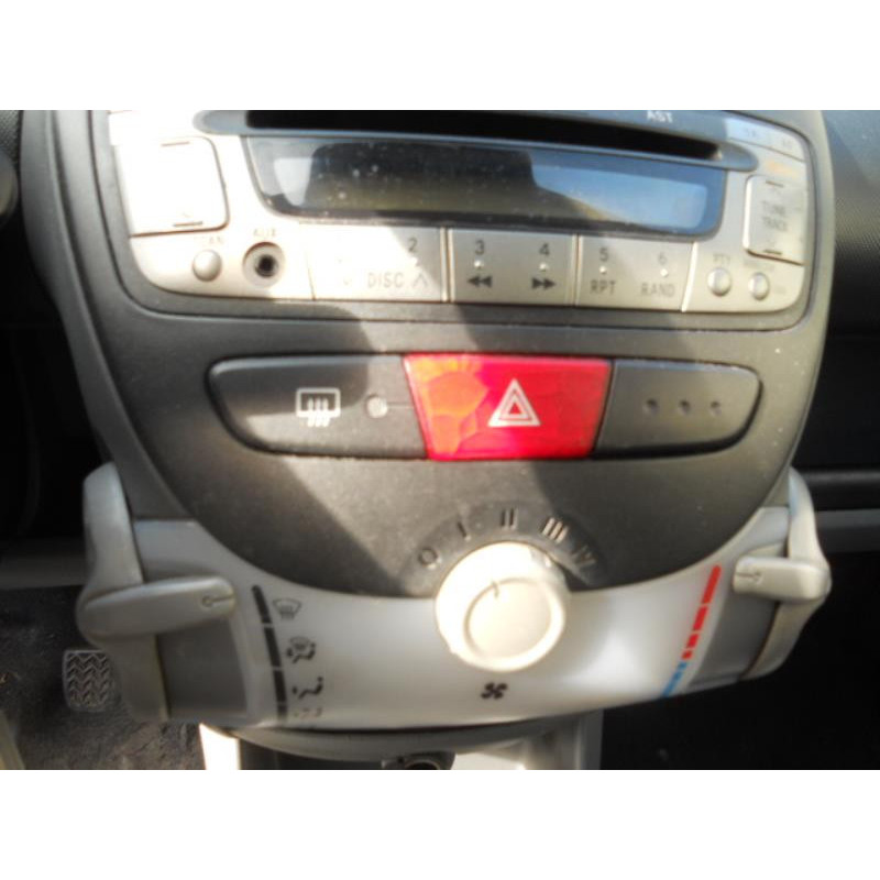 Lunette arriere TOYOTA AYGO 1 Photo n°8