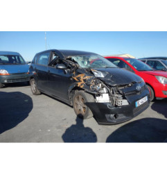 Malle/Hayon arriere TOYOTA COROLLA VERSO 2