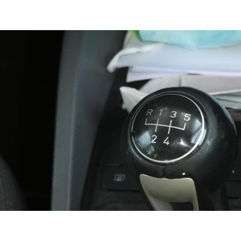 Attache ceinture arriere gauche SEAT IBIZA 4 Photo n°7