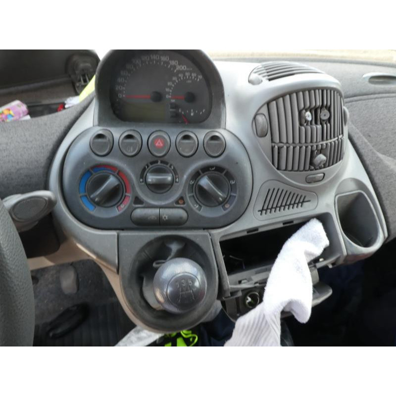 Pare choc arriere FIAT MULTIPLA Photo n°9