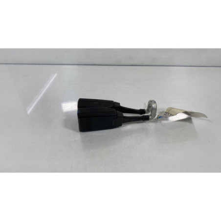 Attache ceinture arriere droit OPEL CORSA C Photo n°1