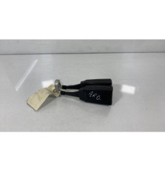 Attache ceinture arriere droit OPEL CORSA C