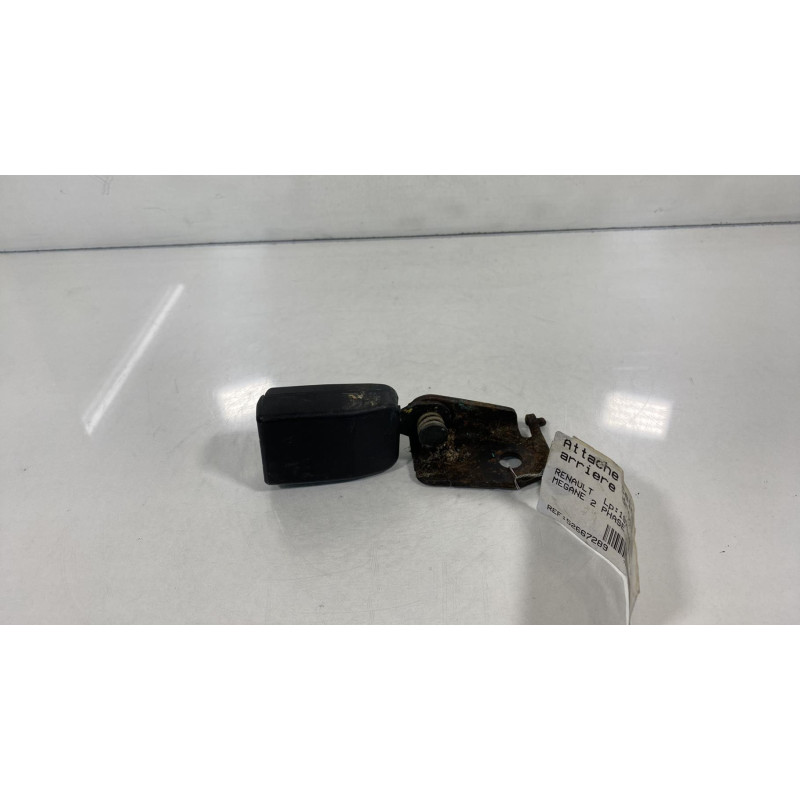 Attache ceinture arriere droit RENAULT MEGANE 2 Photo n°2