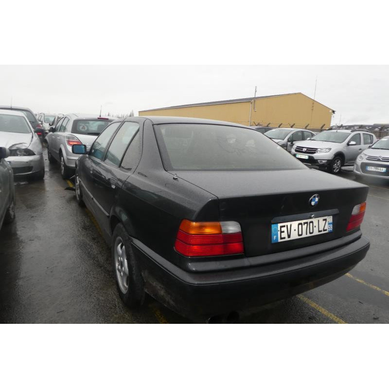 Pompe lave glace avant BMW SERIE 3 E36 Photo n°5