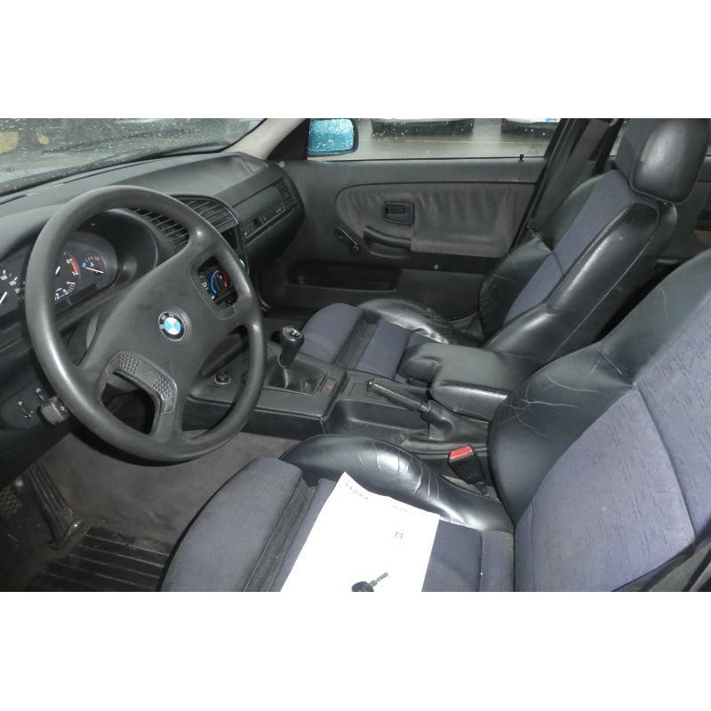 Pompe lave glace avant BMW SERIE 3 E36 Photo n°7