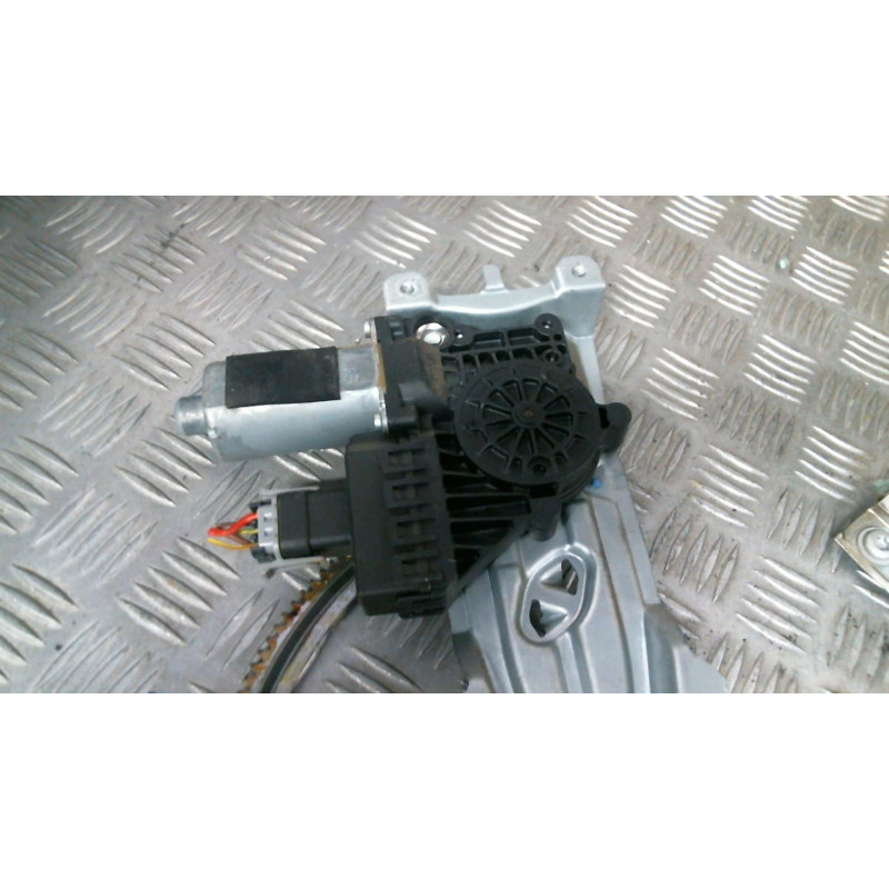 Leve vitre electrique avant droit OPEL ZAFIRA B Photo n°2