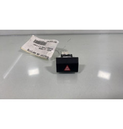 Bouton de warning SKODA SUPERB 2