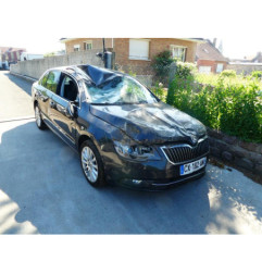 Serrure arriere droit SKODA SUPERB 2