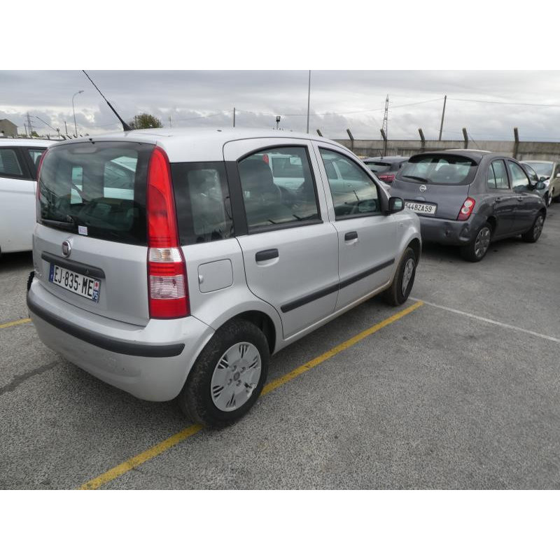 Calandre FIAT PANDA 2 Photo n°3