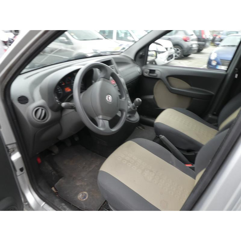 Calandre FIAT PANDA 2 Photo n°4
