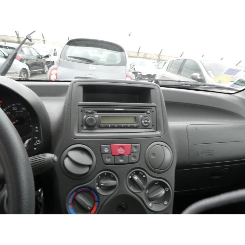 Calandre FIAT PANDA 2 Photo n°6
