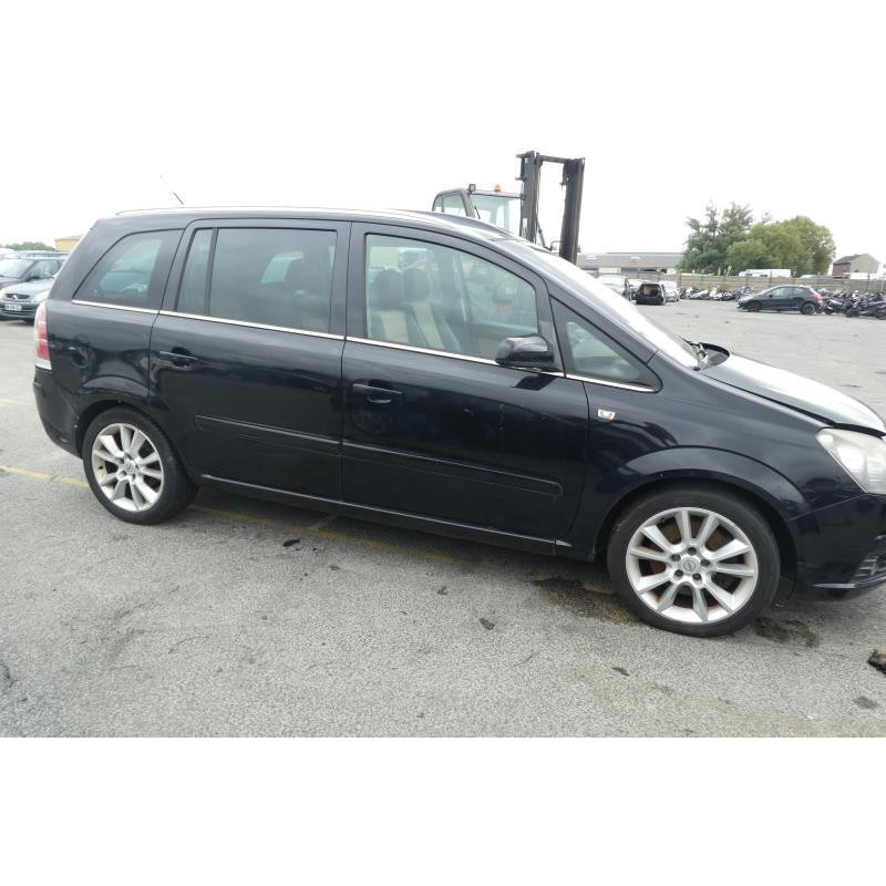 Eclairage de plafonnier OPEL ZAFIRA B Photo n°15