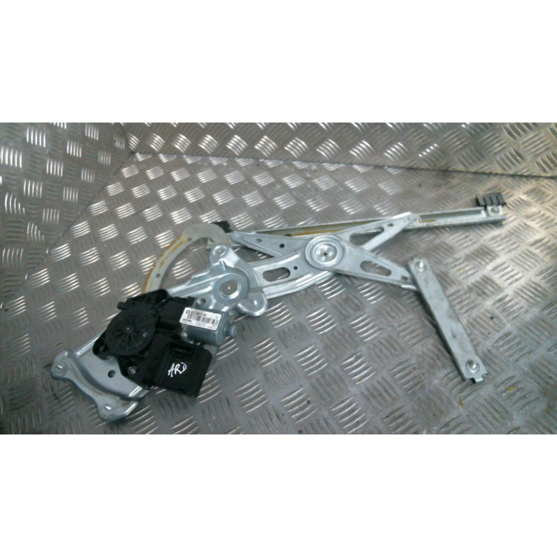 Leve vitre electrique arriere droit RENAULT SCENIC 3 Photo n°1