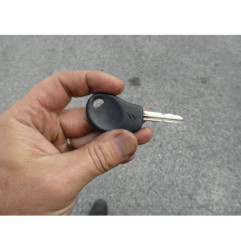Poignee porte avant droit CITROEN SAXO