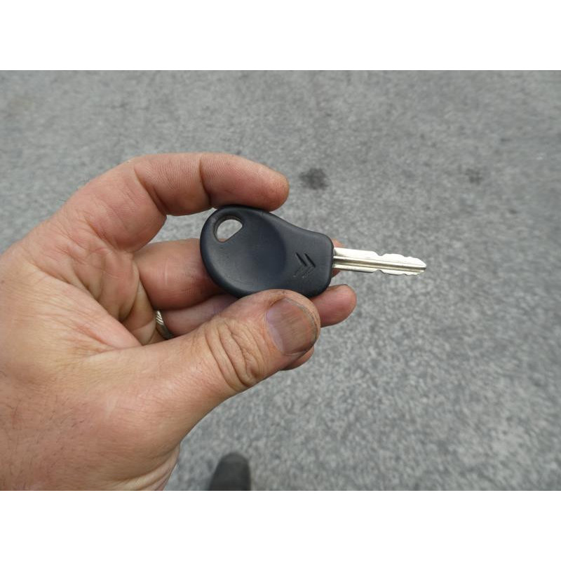 Poignee porte avant droit CITROEN SAXO Photo n°8