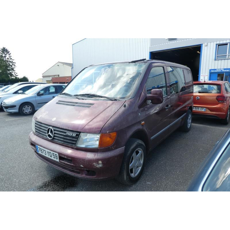 Capot MERCEDES VITO 638 Photo n°10