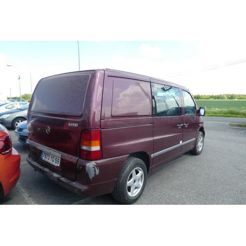 Capot MERCEDES VITO 638 Photo n°12
