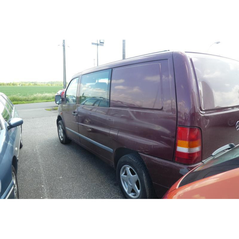 Capot MERCEDES VITO 638 Photo n°13