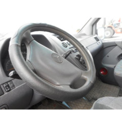 Pompe de direction MERCEDES VITO 638