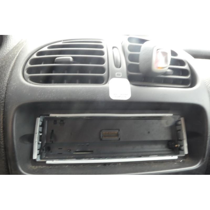 Poignee porte arriere gauche PEUGEOT 206 Photo n°15