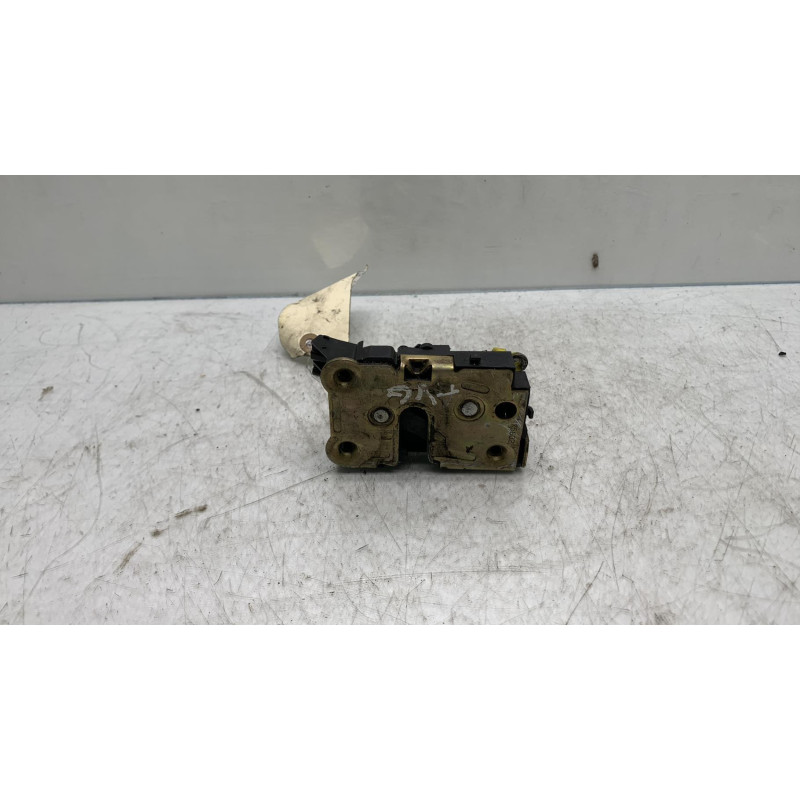 Serrure avant gauche RENAULT MASTER 2 Photo n°3