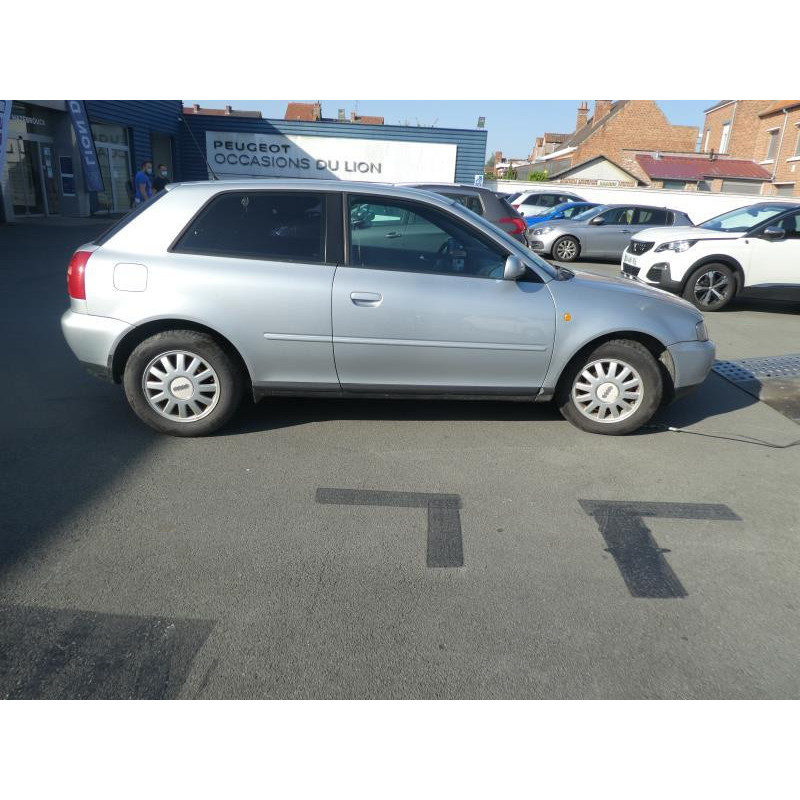 Pare soleil droit AUDI A3 1 Photo n°5