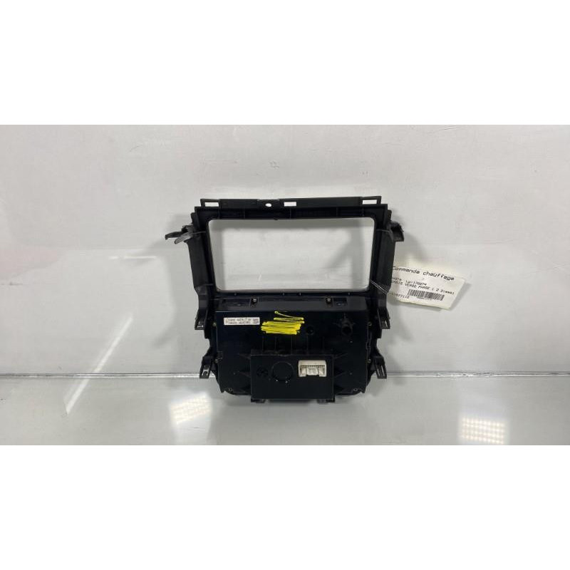 Commande chauffage TOYOTA AVENSIS VERSO Photo n°1
